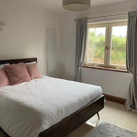 Villa Luxury Idyllic View Setting With Hot Tub Nenagh